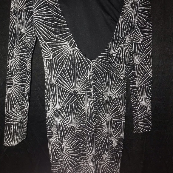 Very glittery mid thigh dress - Picture 2 of 2